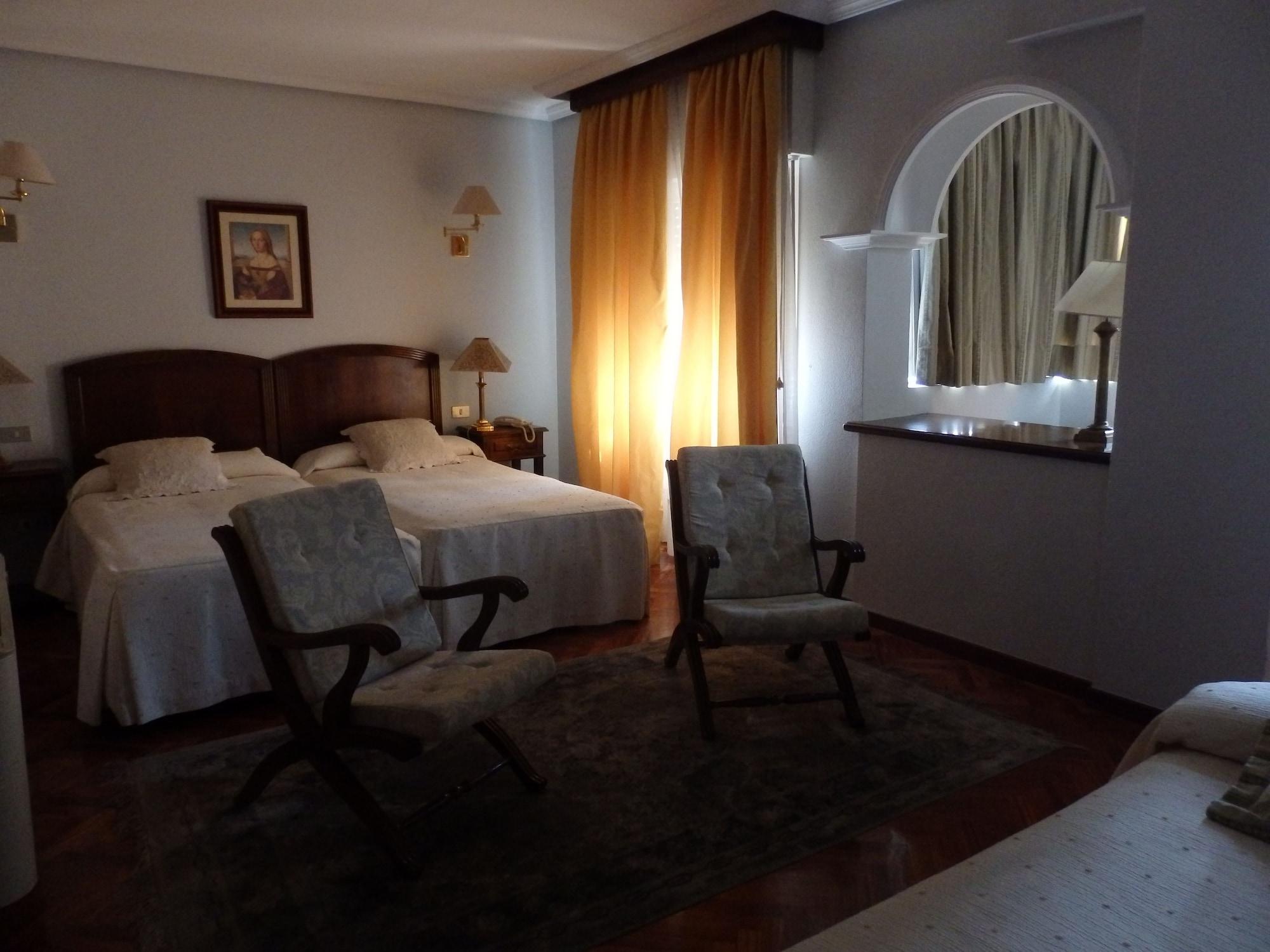 Hotel Aranda Аранда де Дуеро Екстериор снимка