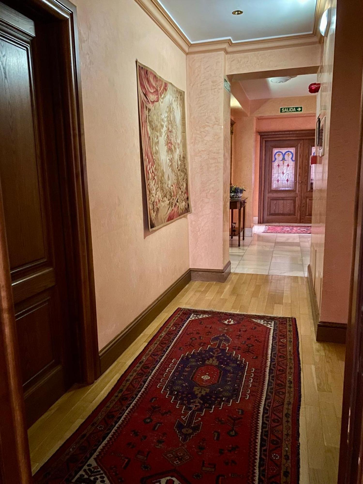 Hotel Aranda Аранда де Дуеро Екстериор снимка